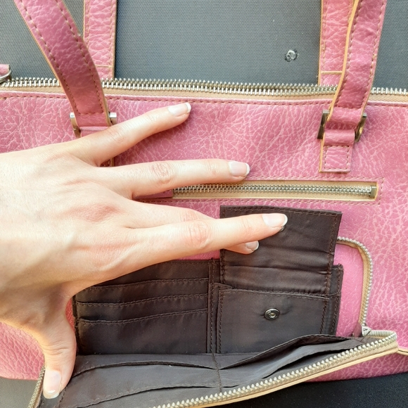 Matt&Nat Pink Vegan Leather Purse - Picture 4 of 12